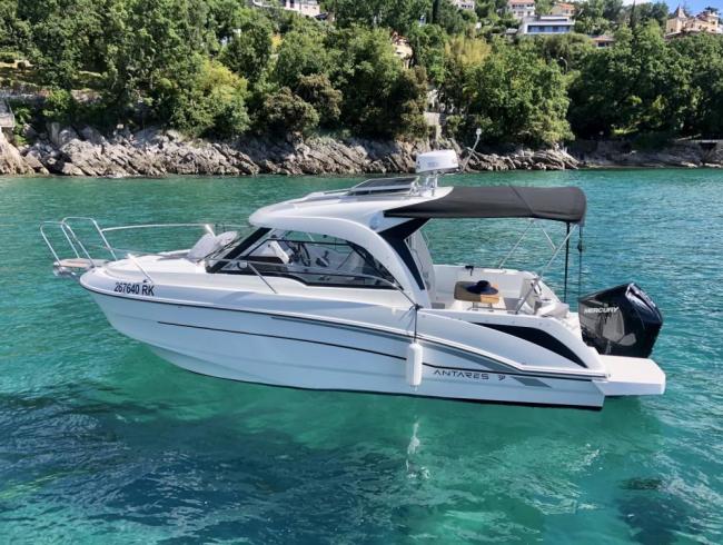 Beneteau Antaris 7 motorboot Belgian Boat Service Nieuwpoort