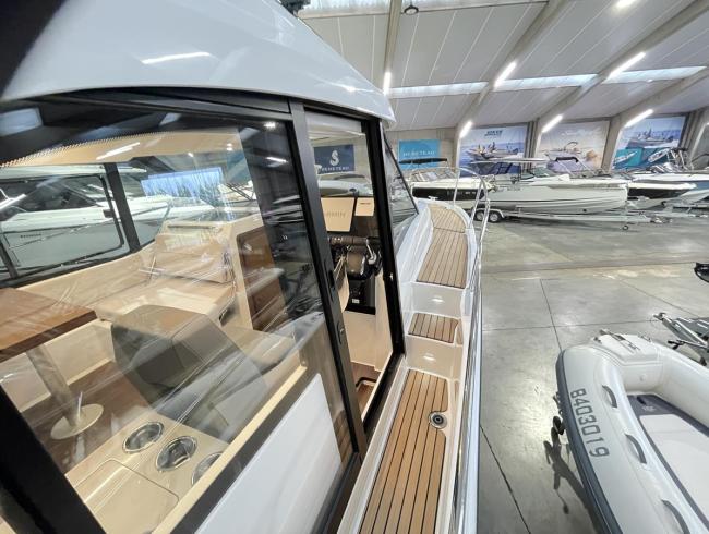 Beneteau Antaris 9 Sportcruiser sportboot Motorboot Belgian Boat Service Nieuwpoort