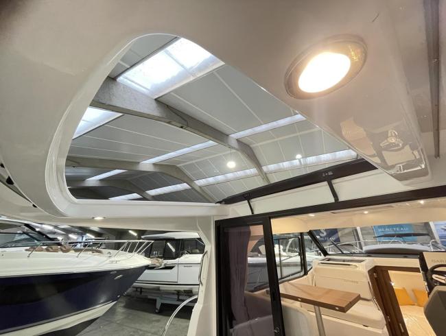 Beneteau Antaris 9 Sportcruiser sportboot Motorboot Belgian Boat Service Nieuwpoort
