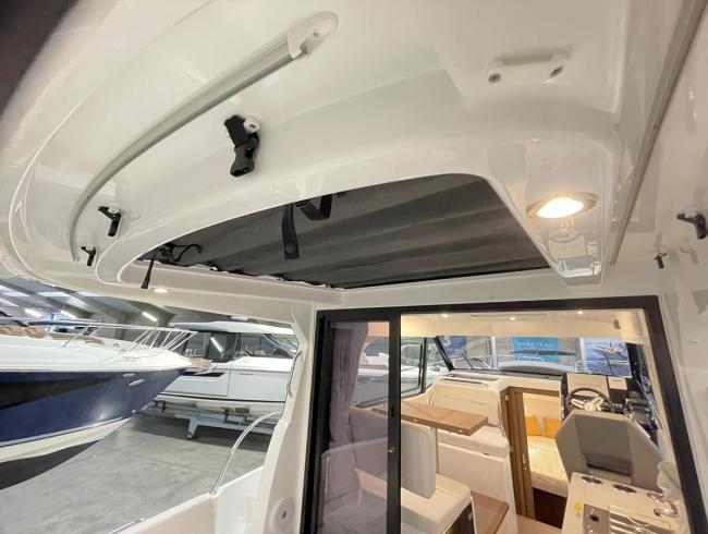 Beneteau Antaris 9 Sportcruiser sportboot Motorboot Belgian Boat Service Nieuwpoort