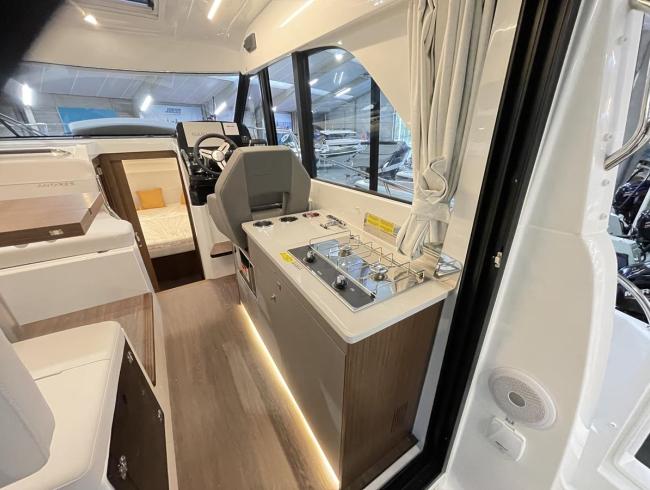 Beneteau Antaris 9 Sportcruiser sportboot Motorboot Belgian Boat Service Nieuwpoort