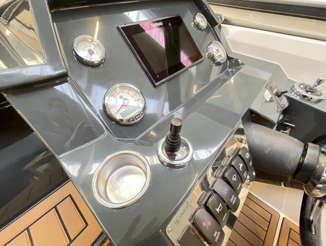 Parker 720 Adventure Belgian Boat Service Nieuwpoort Cabine boot