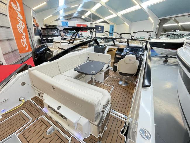 Parker 720 Adventure Belgian Boat Service Nieuwpoort Cabine boot