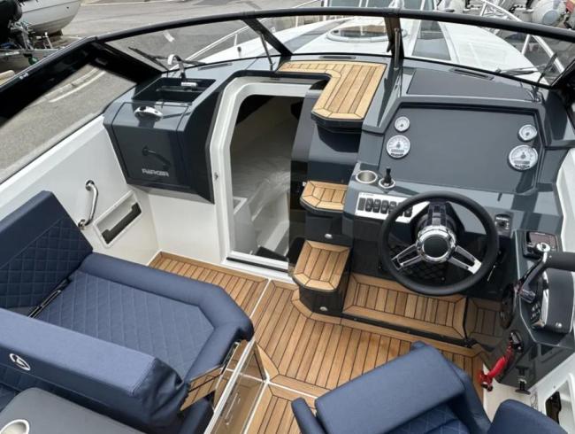 Parker 720 Adventure Belgian Boat Service Nieuwpoort Cabine boot