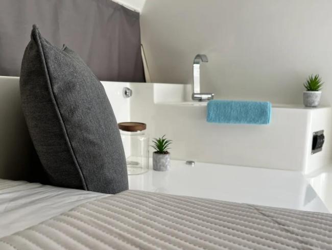 Parker 720 Adventure Belgian Boat Service Nieuwpoort Cabine boot