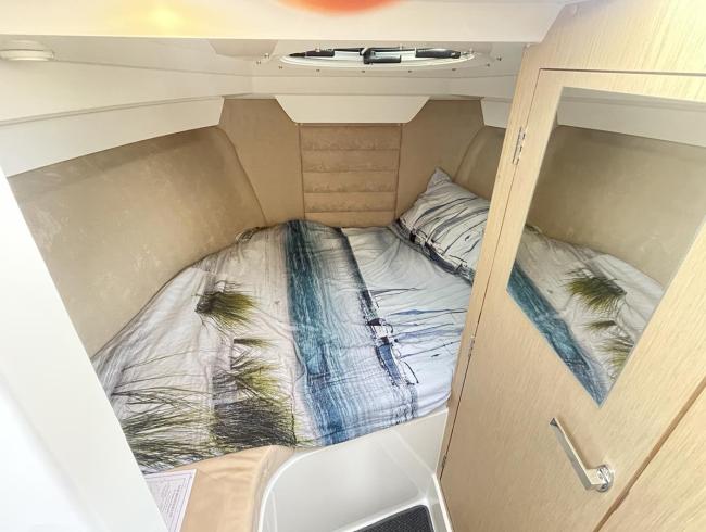 Parker 760 Quest motorcruiser Belgian Boat Service Nieuwpoort