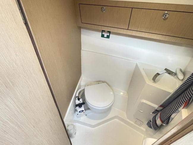 Parker 760 Quest motorcruiser Belgian Boat Service Nieuwpoort