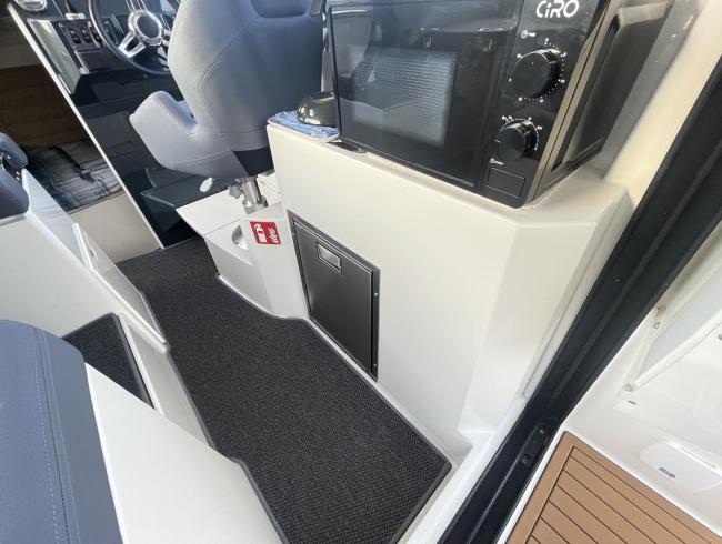 Parker 760 Quest motorcruiser Belgian Boat Service Nieuwpoort