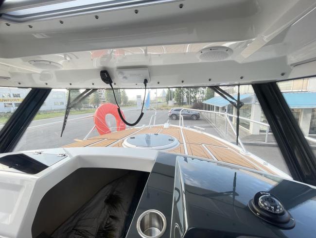 Parker 760 Quest motorcruiser Belgian Boat Service Nieuwpoort