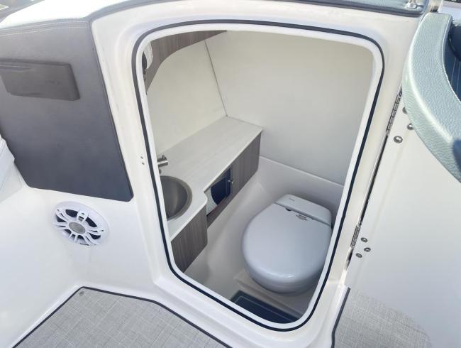 Regalboats LX4 sportboot motorboot Belgian Boat Service Nieuwpoort