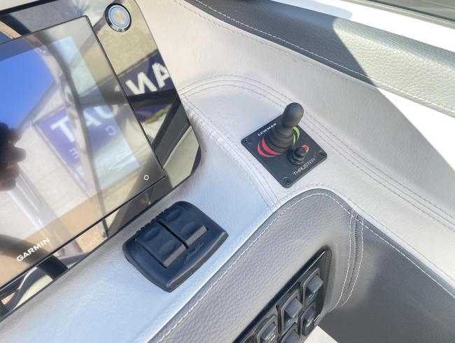 Regalboats LX4 sportboot motorboot Belgian Boat Service Nieuwpoort