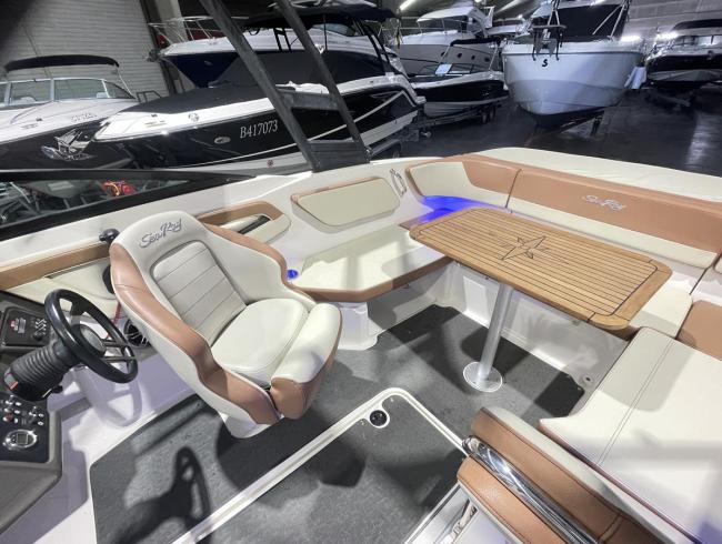 Searay 210 SPX Speedboot sportboot motorboot >Belgian Boat Service Nieuwpoort