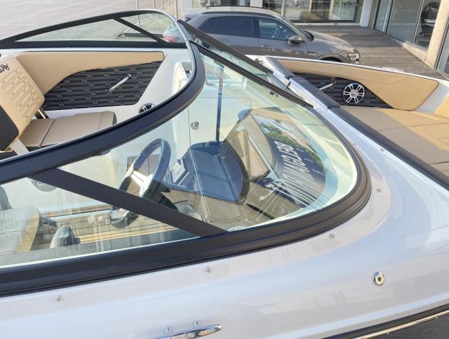 Searay 210 SPX Searayboats motorboot sportboot Belgian Boat Service Nieuwpoort
