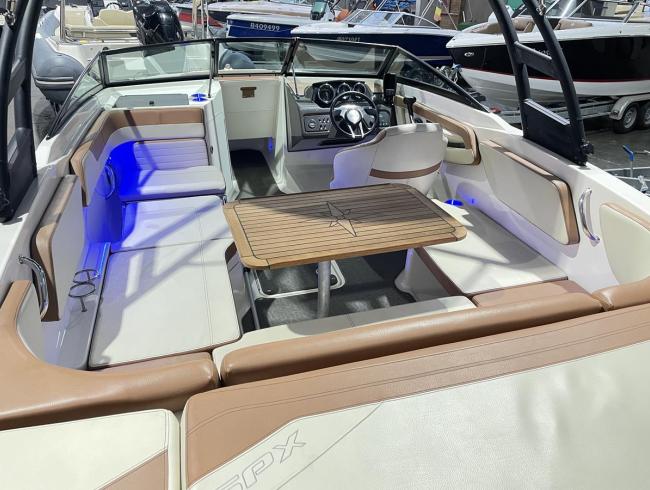 Searay 210 SPX Speedboot sportboot motorboot >Belgian Boat Service Nieuwpoort