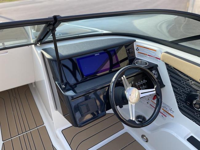 Searay 210 SPX Searayboats motorboot sportboot Belgian Boat Service Nieuwpoort