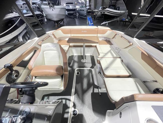 Searay 210 SPX Speedboot sportboot motorboot >Belgian Boat Service Nieuwpoort
