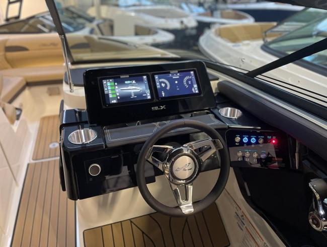 Searay 260 SLX Searayboats 260SLX Belgian Boat Service Nieuwpoort