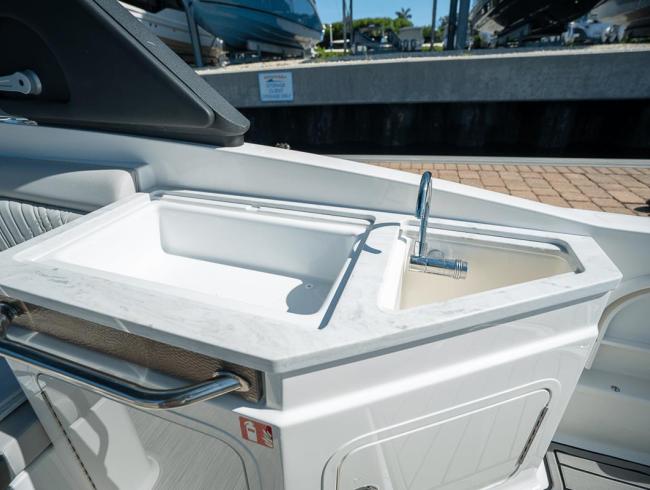 Searay 290 SDO Belgian Boat Service Nieuwpoort