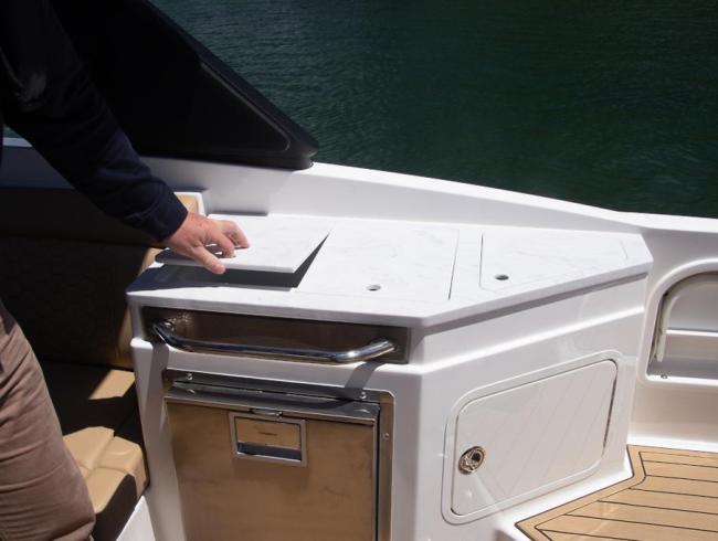 Searay 290 SDX Searayboats Belgian Boat Service Nieuwpoort