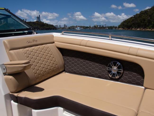 Searay 290 SDX Searayboats Belgian Boat Service Nieuwpoort