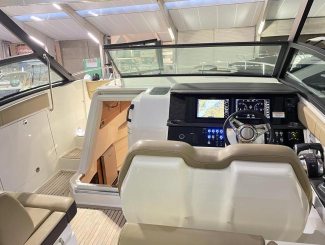 Searay Sundancer 320 Belgian Boat service Nieuwpoort