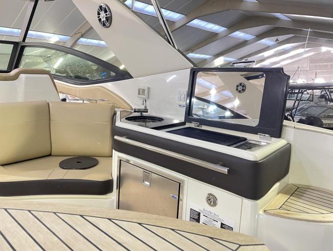 Searay Sundancer 320 Belgian Boat service Nieuwpoort