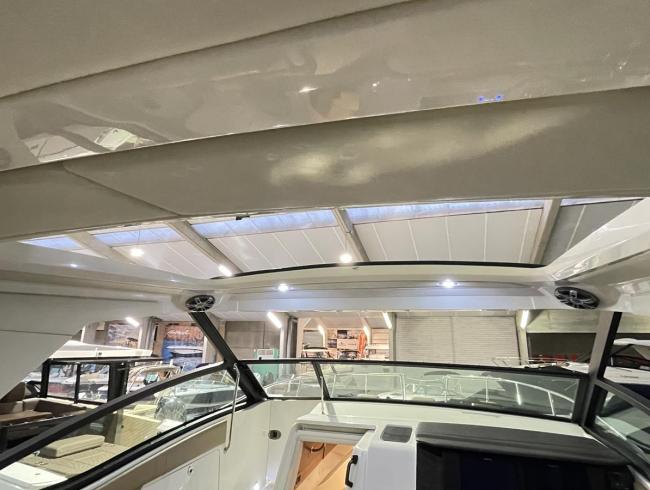 Searay Sundancer 320 Belgian Boat service Nieuwpoort