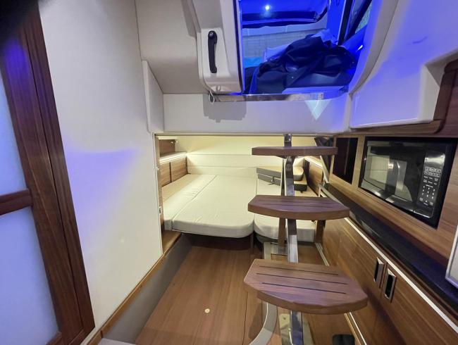 Searay Sundancer 320 Belgian Boat service Nieuwpoort