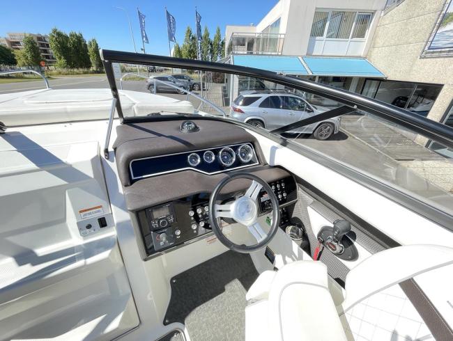 Searay 250 Sunsports Searayboats Sportboot motorboot Belgian Boat Service Nieuwpoort