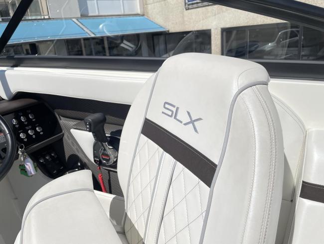 Searay 250 Sunsports Searayboats Sportboot motorboot Belgian Boat Service Nieuwpoort