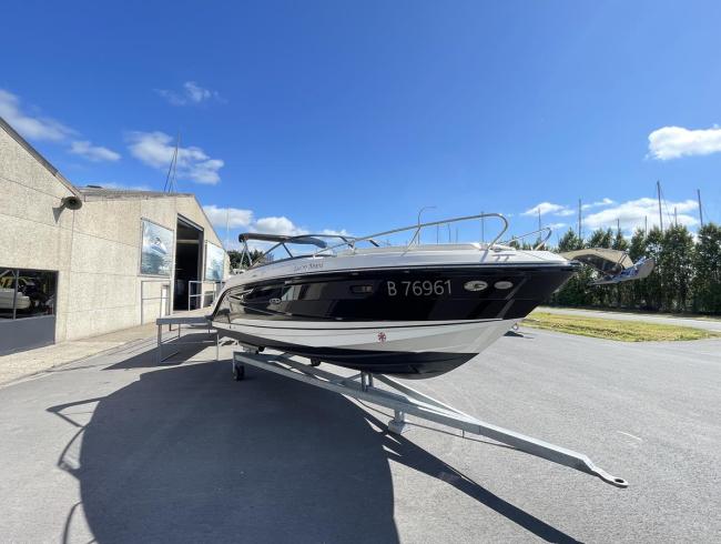 Searay 250 Sunsports Searayboats Sportboot motorboot Belgian Boat Service Nieuwpoort
