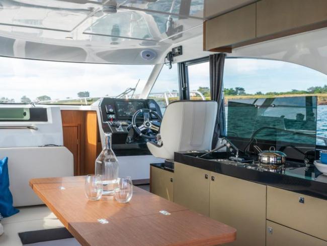 Beneteau Antares 11 Hardtop Belgian Boat Service Nieuwpoort
