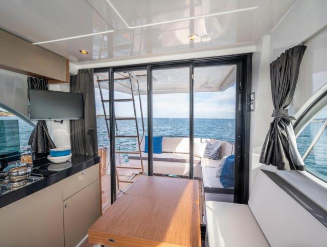 Beneteau Antares 11 Hardtop Belgian Boat Service Nieuwpoort