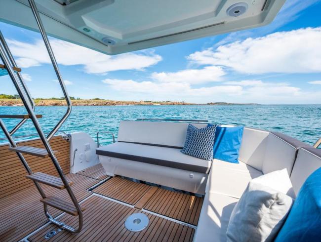 Beneteau Antares 11 Fly Belgian Boat Service Nieuwpoort