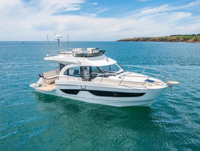 Beneteau Antares 11 Fly Belgian Boat Service Nieuwpoort