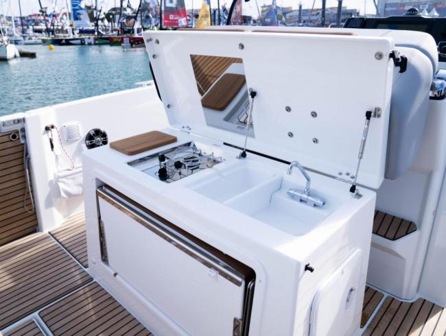 Beneteau Flyer 9 Spacedeck Belgian Boat Service Nieuwpoort