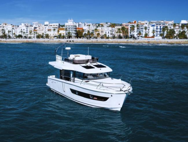 Beneteau Swift Trawler 37 Belgian Boat Service Nieuwpoort