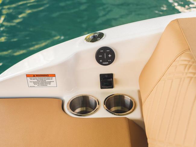 Searay 230 SDX Belgian Boat Service Nieuwpoort