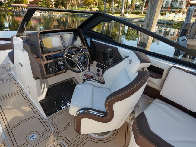 Cobaltboats R6 Surf Belgian Boat Service Nieuwpoort