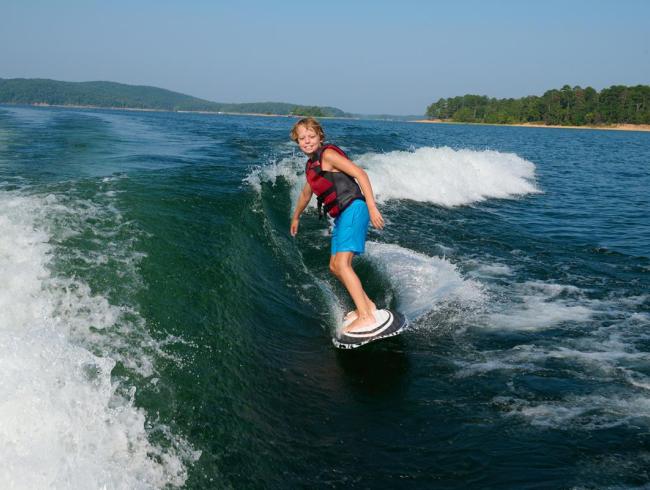 Cobaltboats R6 Surf Belgian Boat Service Nieuwpoort