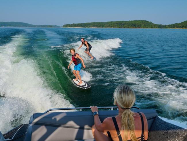 Cobaltboats R6 Surf Belgian Boat Service Nieuwpoort