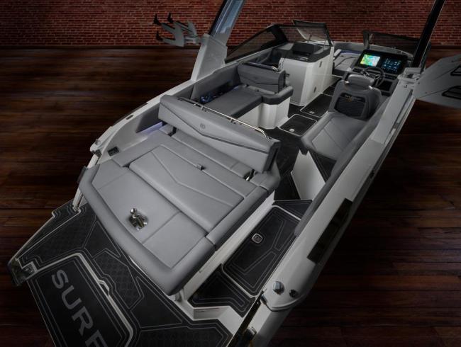 Cobaltboats R6 Surf Belgian Boat Service Nieuwpoort