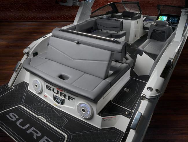 Cobaltboats R6 Surf Belgian Boat Service Nieuwpoort