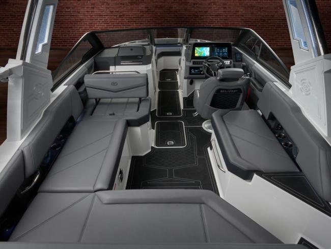 Cobaltboats R6 Surf Belgian Boat Service Nieuwpoort