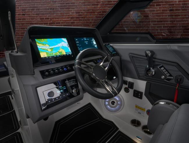 Cobaltboats R6 Surf Belgian Boat Service Nieuwpoort