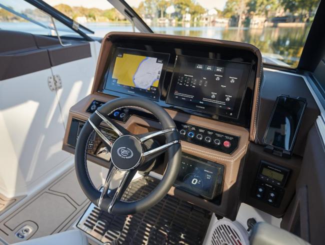 Cobaltboats R6 Surf Belgian Boat Service Nieuwpoort