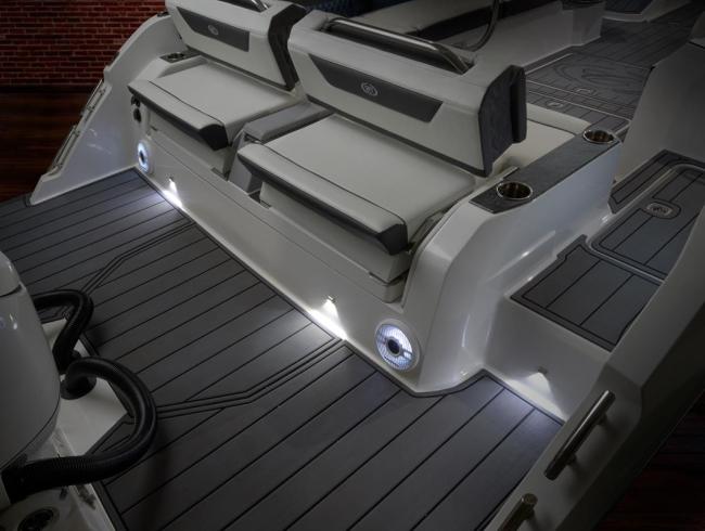 Cobaltboats R31 outboard Belgian Boat Service Nieuwpoort