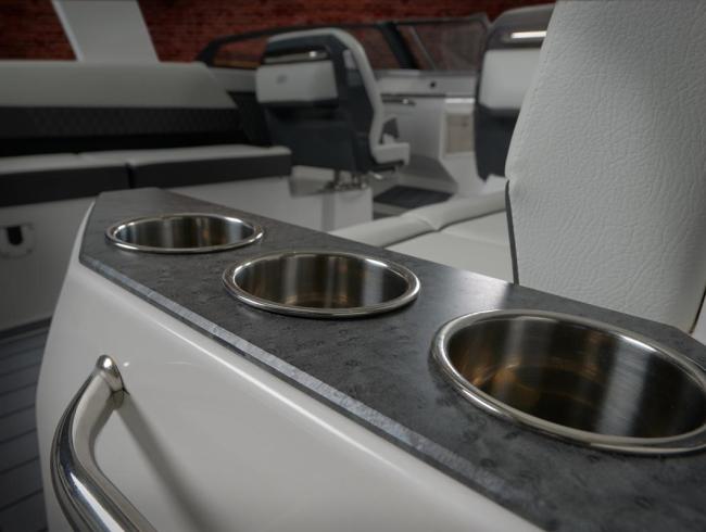 Cobaltboats R31 outboard Belgian Boat Service Nieuwpoort