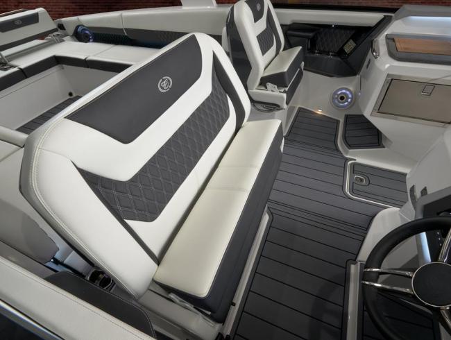 Cobaltboats R31 outboard Belgian Boat Service Nieuwpoort