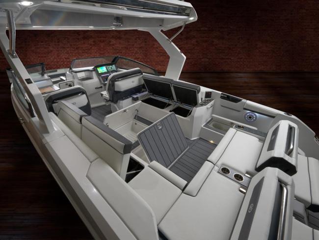 Cobaltboats R31 outboard Belgian Boat Service Nieuwpoort